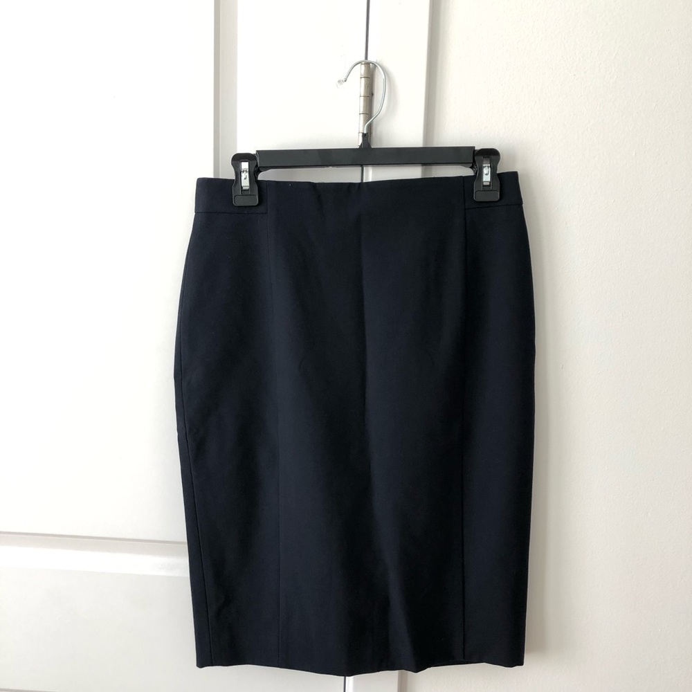 Ann Taylor navy pencil skirt size 4 NWT